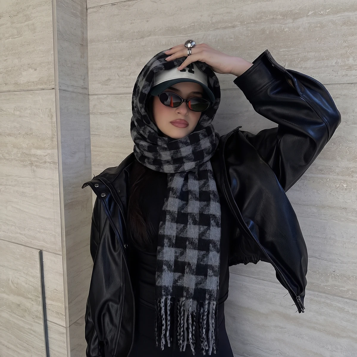 Women Classic Houndstooth Long Scarf Soft Fluffy Imitation Cashmere Fabric With Chunky Tassels Warm Cozy Oversized Shawl