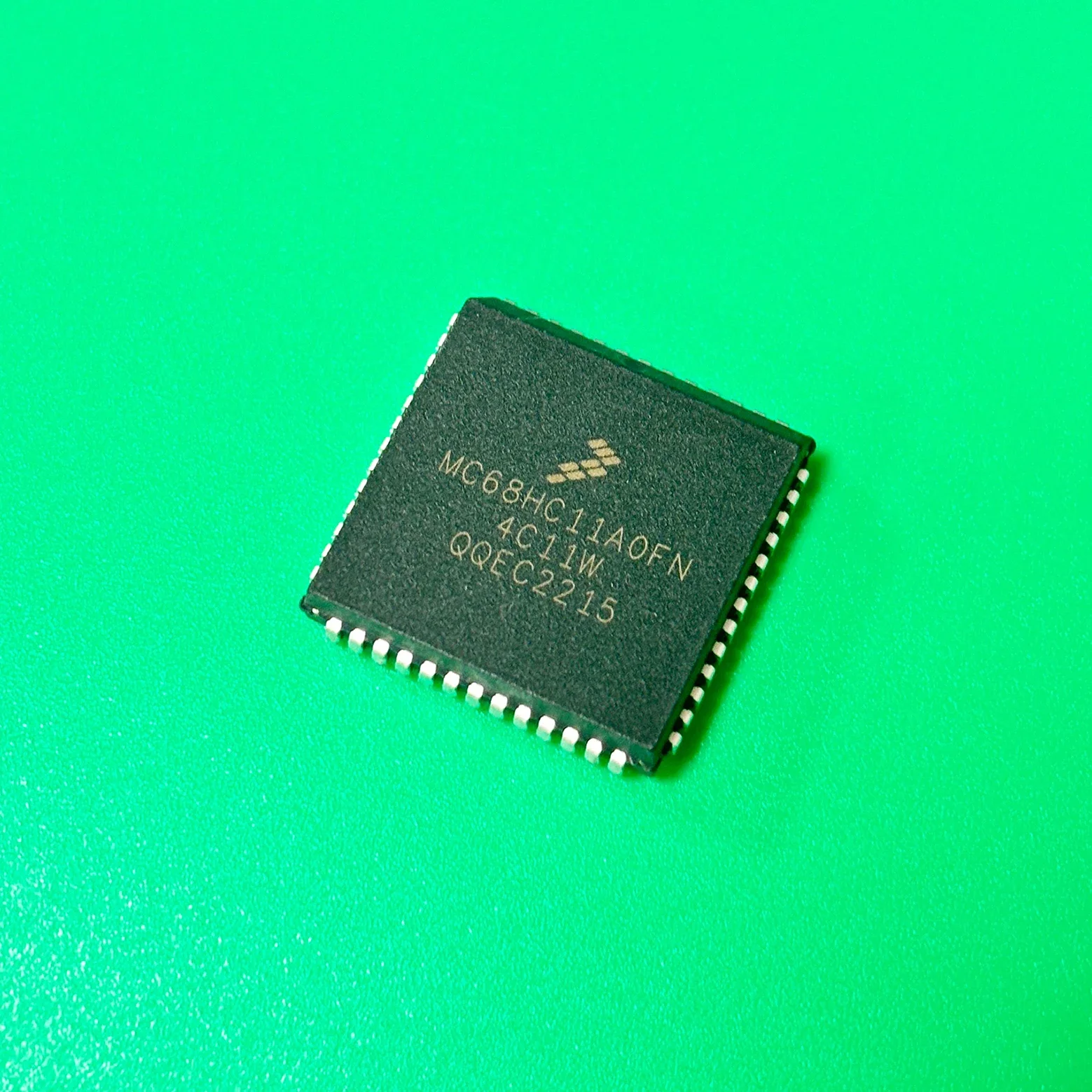 MC68HC11A0FN PLCC52 MC68HC11A 0FN ROM-based high-performance microcontrollers MC68HC11 A0FN MC68HC11AOFN MC68HC 11A0FN MC68 HC11