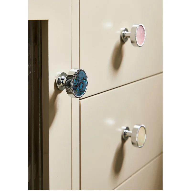 Chrome-plated brass silver Nordic wardrobe door handle, modern light luxury simple single-hole crystal cabinet and wine cabinet