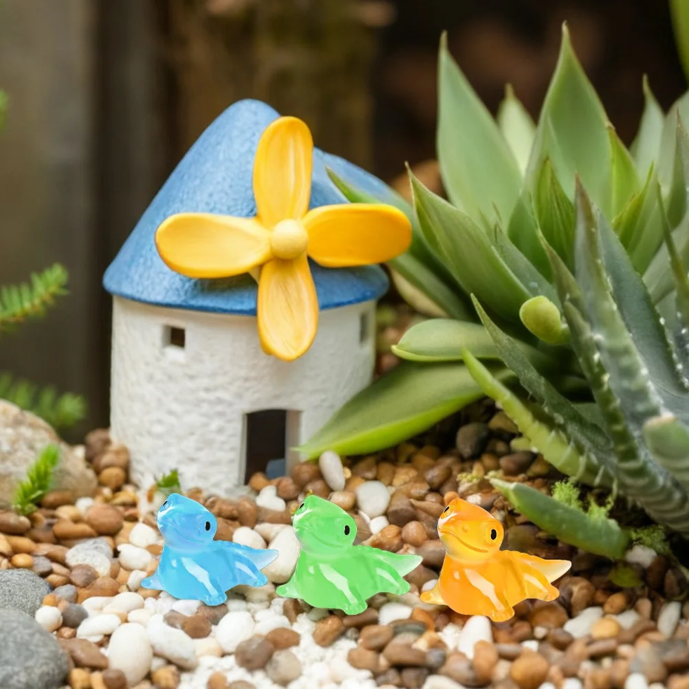 

120Pcs Luminous Mini Resin Lizards Small Glow in Dark Animal Figures for Fairy Gardens Micro Landscaping Home Decor
