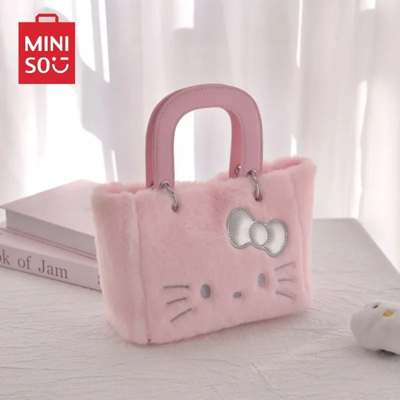 HelloKitty Girl Carrying Bag Autumn/Winter 2024 Fashion New Makeup Plush Sweet and Unique Handheld One Shoulder Cute Crossbody