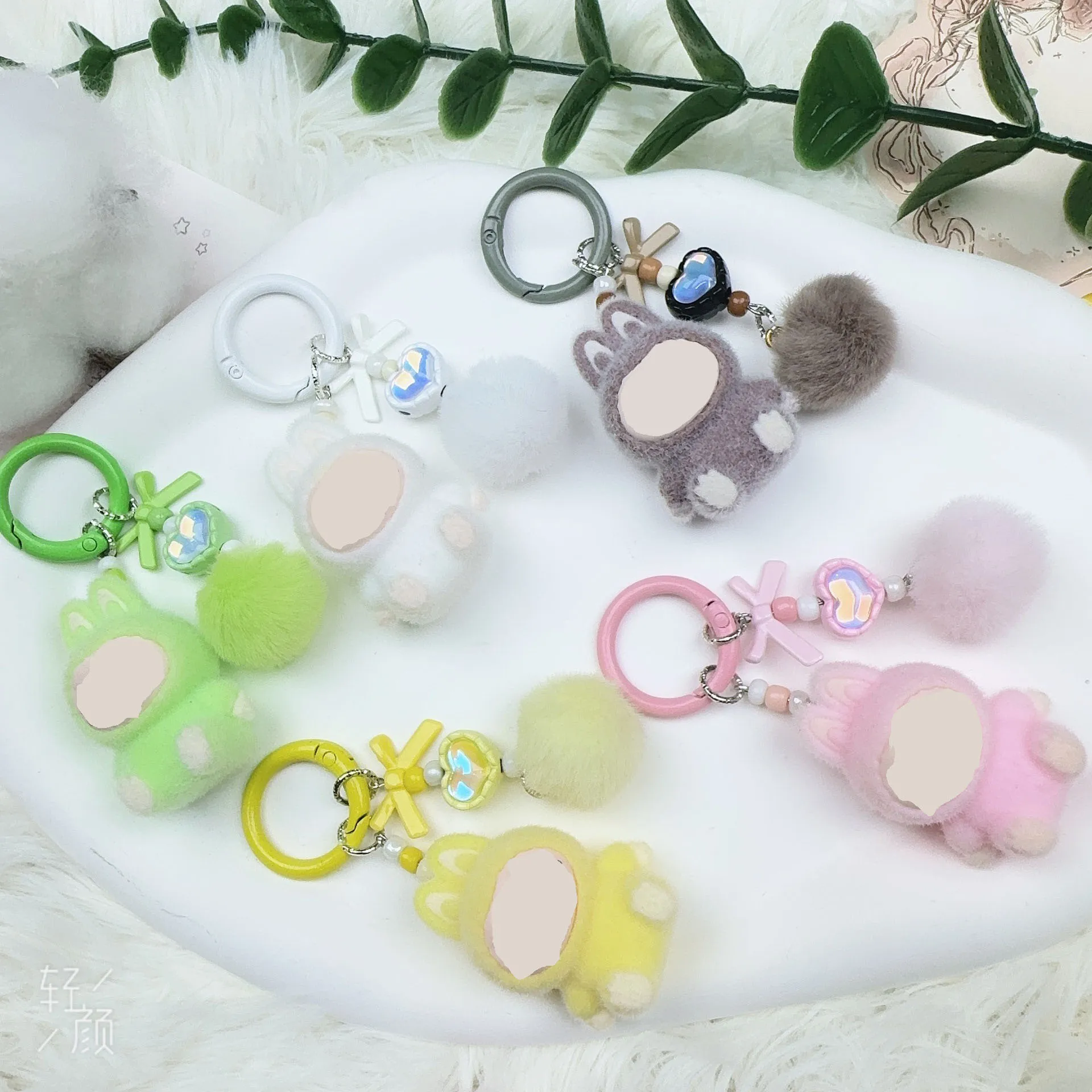 1PCSNew سلسلة المفاتيح الصغيرة الكرتون الإبداعية ثلاثية الأبعاد دمية الطلاب المدرسية قلادة سيارة مفتاح سلسلة النساء الرجال يعرض 2025