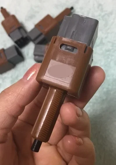 

Аутентичный переключатель позиционирования для Nissan Tiida Livina Genesis Sylphy, переключатель фонаря заднего хода, переключатель стоп-сигнала