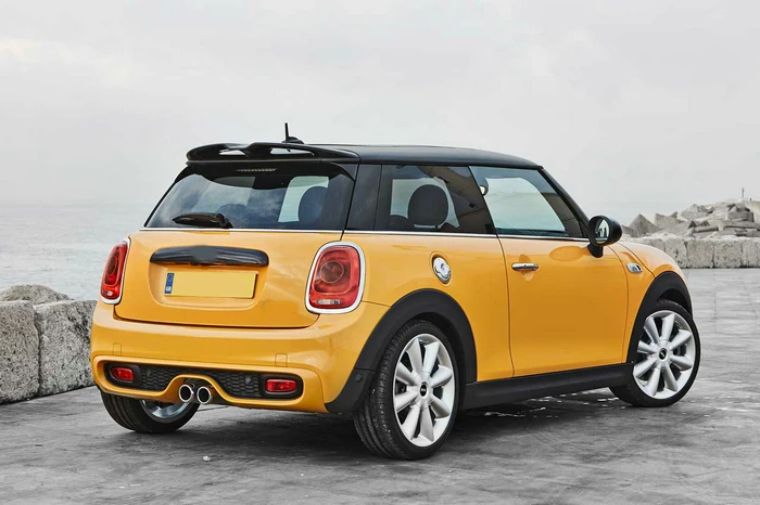 

suitable for Carbon Fiber for Mini Cooper S F56 JCW Roof Spoiler Wing