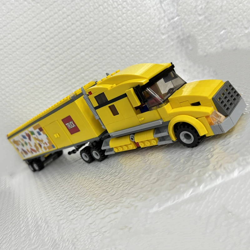 テクニカルイエロー配送輸送トラック ‌ ‌   60440 ブロックフィギュアセット 車両モデル 子供のおもちゃ キッズギフト