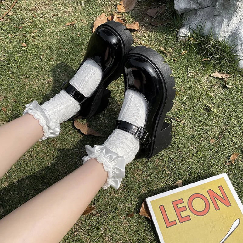 Women white shoes Thick soled round toe Mary Jane single shoes Retro medium high heels shoes British style casual Pumps shoes