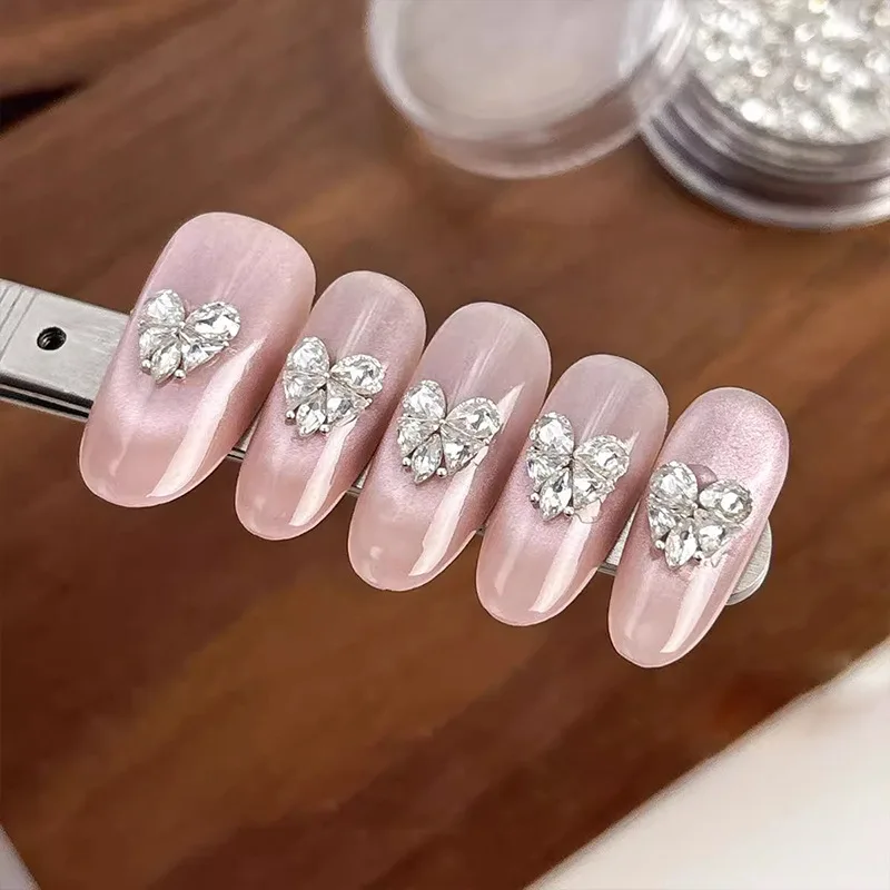 Emenda geométrica coração strass decoração da arte do prego material costura forma de amor cristal fundo plano gota de água zircão broca