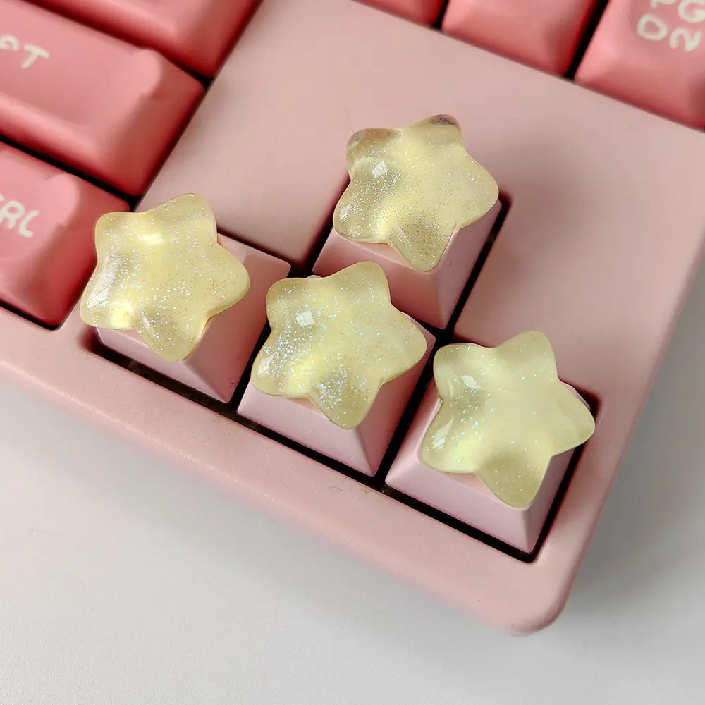

4pcs/set Sparkling Pink Star Transparent Mechanical Keyboard Direction Key Cross Axis Wasd Personalized Keycap