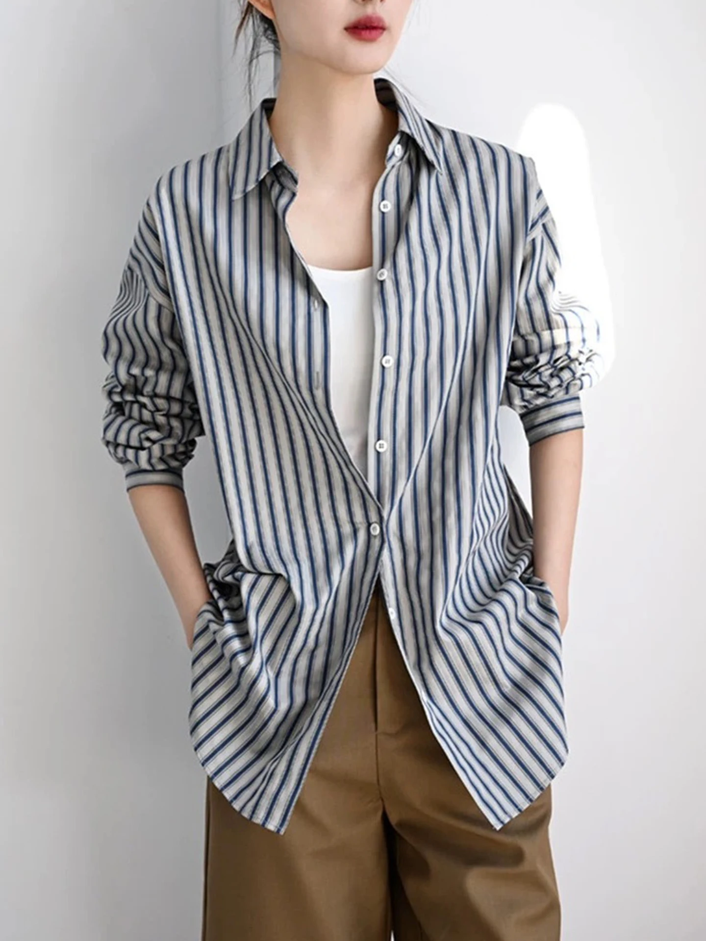 

Модная женская рубашка в полоску свободного кроя с одной пуговицей, весенняя одежда в стиле lazy, шелковый топ в корейском стиле, прямой крой