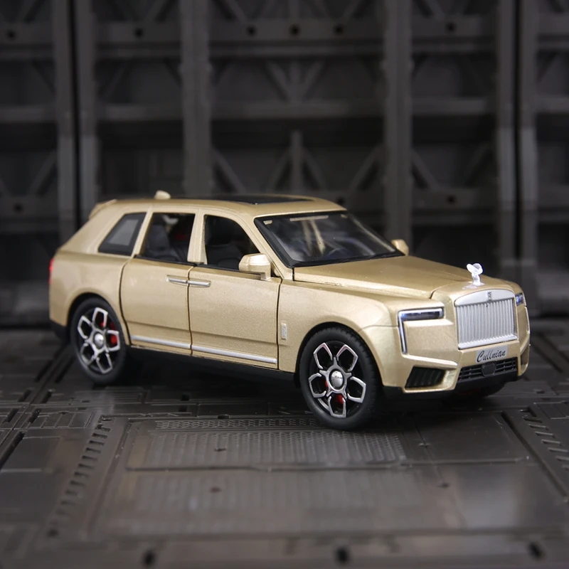 1:32 Rolls Royce Cullinan puertas de modelo de coche de aleación y capó de motor, el maletero se puede abrir tiene funciones de sonido y iluminación simuladas
