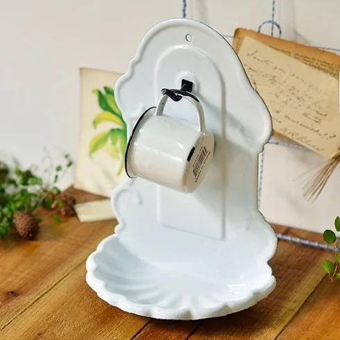 

Retro American Enamel Soap Box with Cup Batoom Storage Holder Wall Mounted Imprint Porcelain Vintage Scented Soap Di