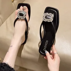 Sandały damskie seksowne klapki japonki damskie kapcie moda Rhinestone obuwie odkryty płaski pantofel damskie buty Zapatos De Mujer