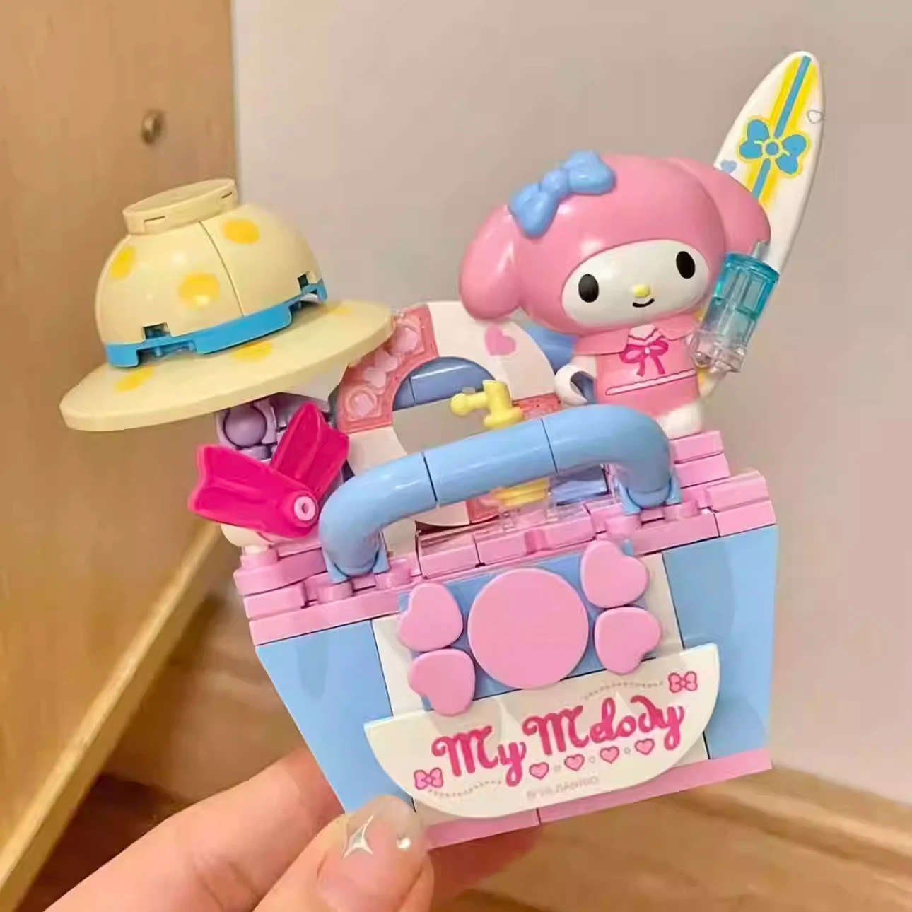 ชุดของเล่นตัวต่อ Keeppley Sanrio ซีรีย์งานปาร์ตี้ฤดูร้อน Hello Kitty My Melody Kuromi Pochacco Cinnamoroll ของเล่นอนิเมะ ของขวัญสำหรับเด็ก