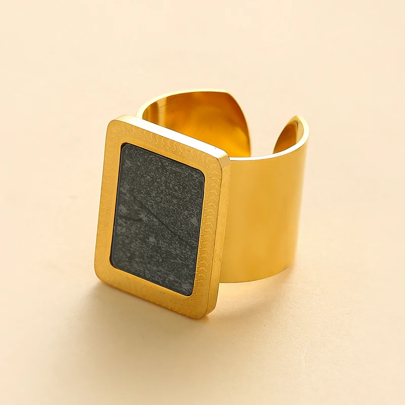 Classics Wide Square Light Luxury Stainless Steel Rings for Women Vintage Temperament Top Quality Fashion Jewelry Gift