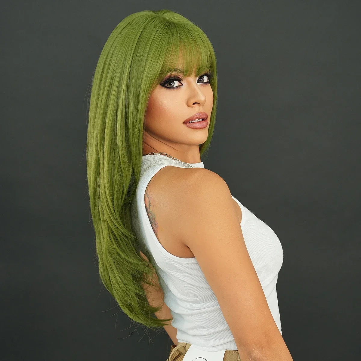 Peluca verde larga y recta para mujer, pelo sintético Natural suelto en capas con flequillo de cortina, pelucas de Cosplay de vainilla de alta