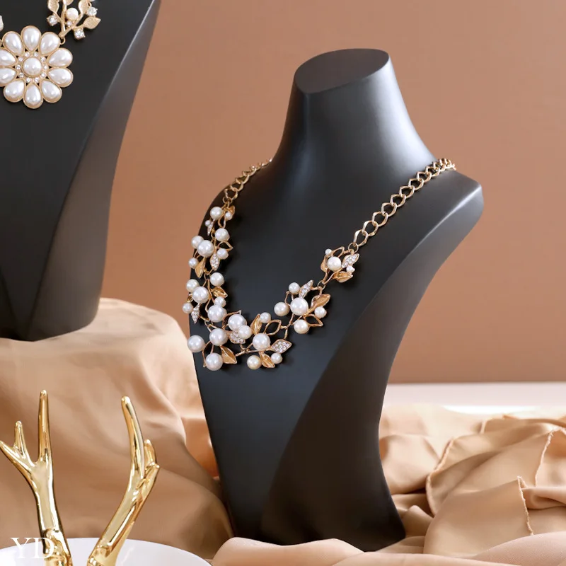 

Черная подставка для ожерелья из смолы, модель портретного ожерелья, дисплей для ожерелья, черная подставка для ювелирных изделий, форма для шеи, реквизит для съемки