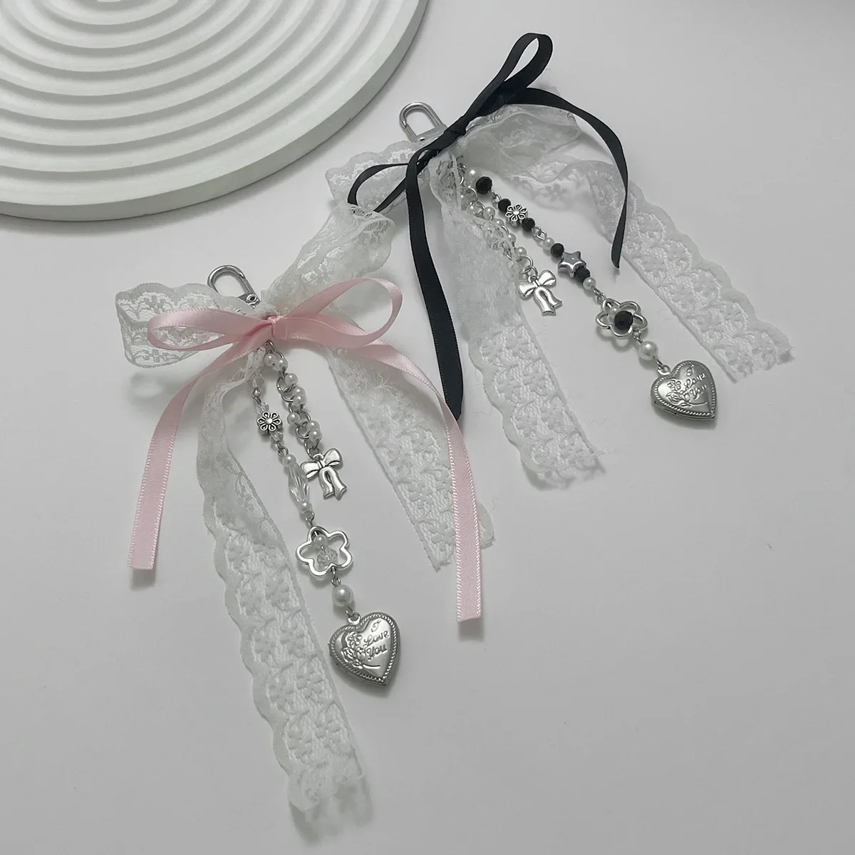 Goth Y2K Lace Bow Key Chain Heart Charm Pendant Kawaii Leopard Key Chain for Bag Accessory Women Trendy Tassel Chain Jewelry