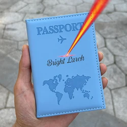 Porta pasaporte con logotipo de mapa a la moda, cartera de viaje para hombre y mujer, funda de Pu para pasaporte, Protector de pasaporte de Color caramelo