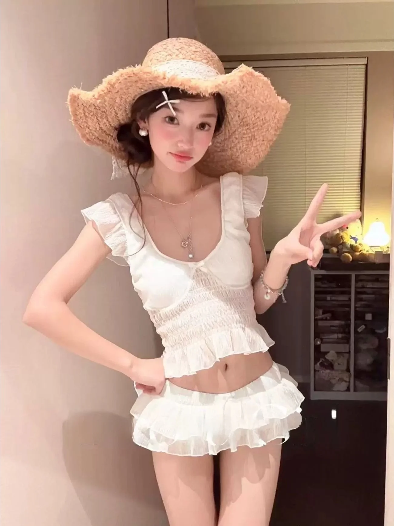 

Сексуальный белый купальник Pure Desire для женщин: купальник-бикини для курортов и термальных источников, стройнящий, милый, для небольшой груди, с юбкой, из полиэстера