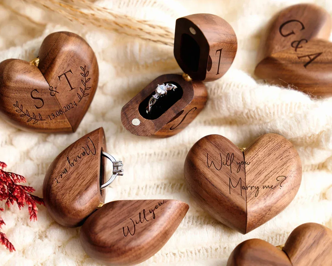 1PCS Free Logo Heart-shaped Wood Proposal ring Box Jewellery Gift Wedding Valentine Jewelry Storage Organizer Earring Ring Box