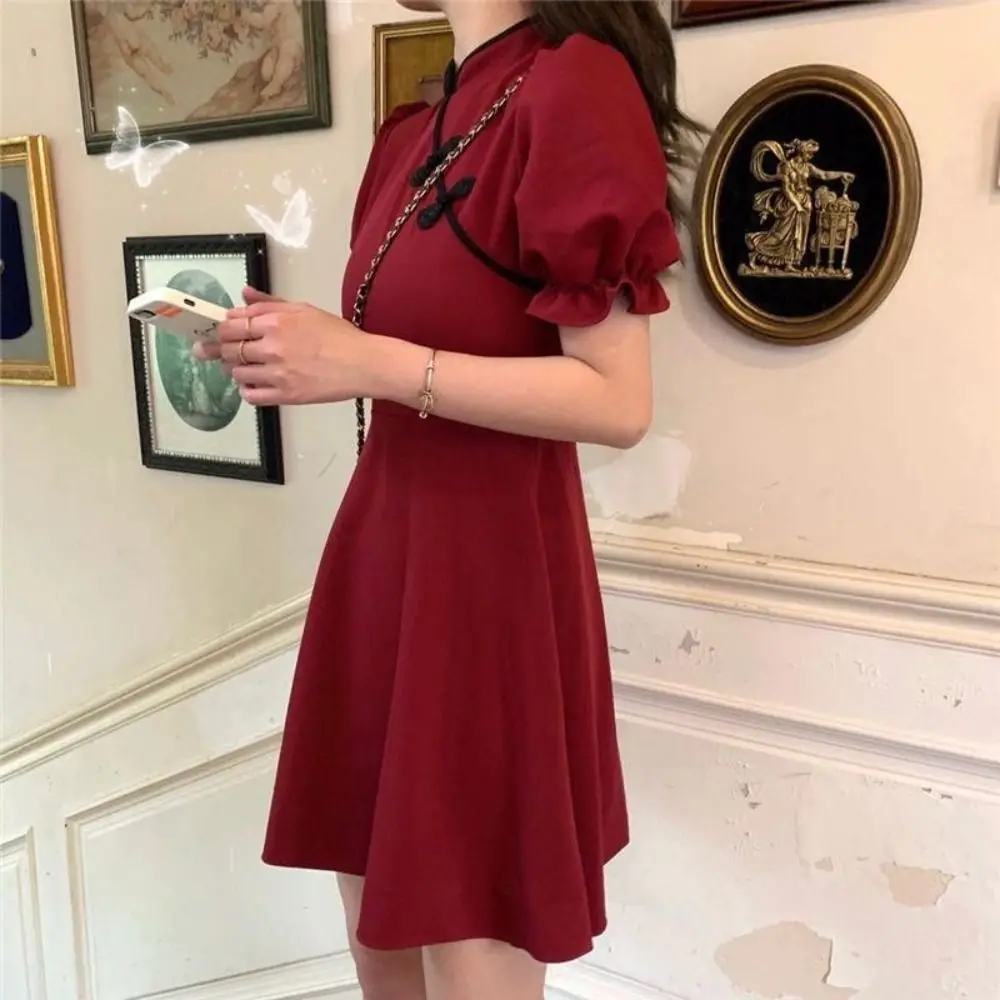 Jupe courte rouge Cheongsam avec nœud chinois pour femme, vêtement traditionnel chinois, style chapel-pao