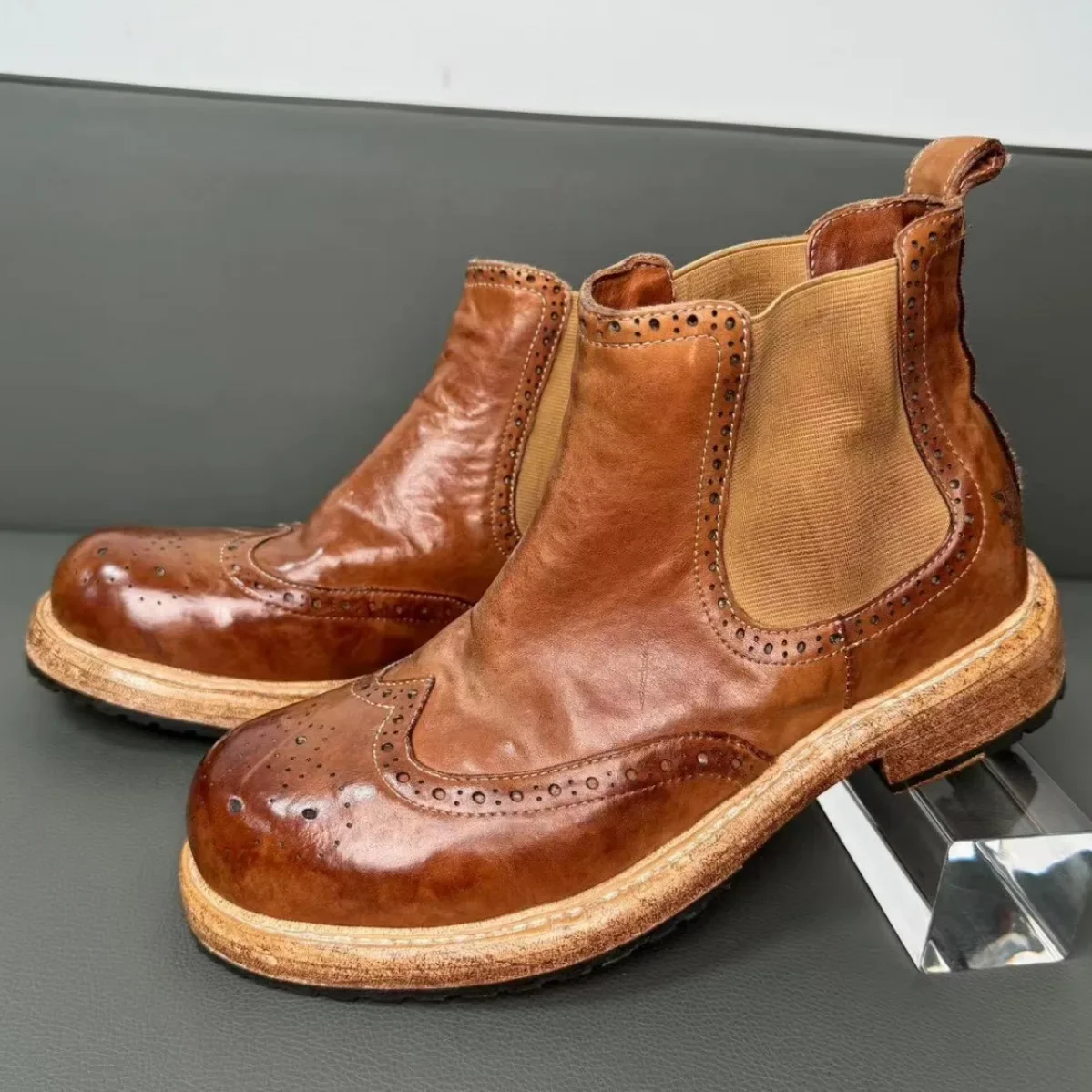 Goodyear-welding New Horse Leather Men's Chelsea Boots with Elastic Sleeves Wearing Block Carved Shoes Men's Leather Shoes