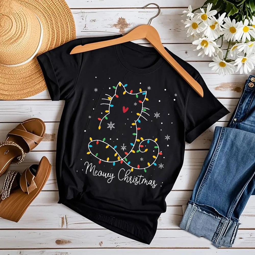 

Cute Cat Meowy Christmas Light Cat Lover Mom Dad Merry Xmas T-Shirt Funny Print Round Neck Tshirt Cute Graphic Tees
