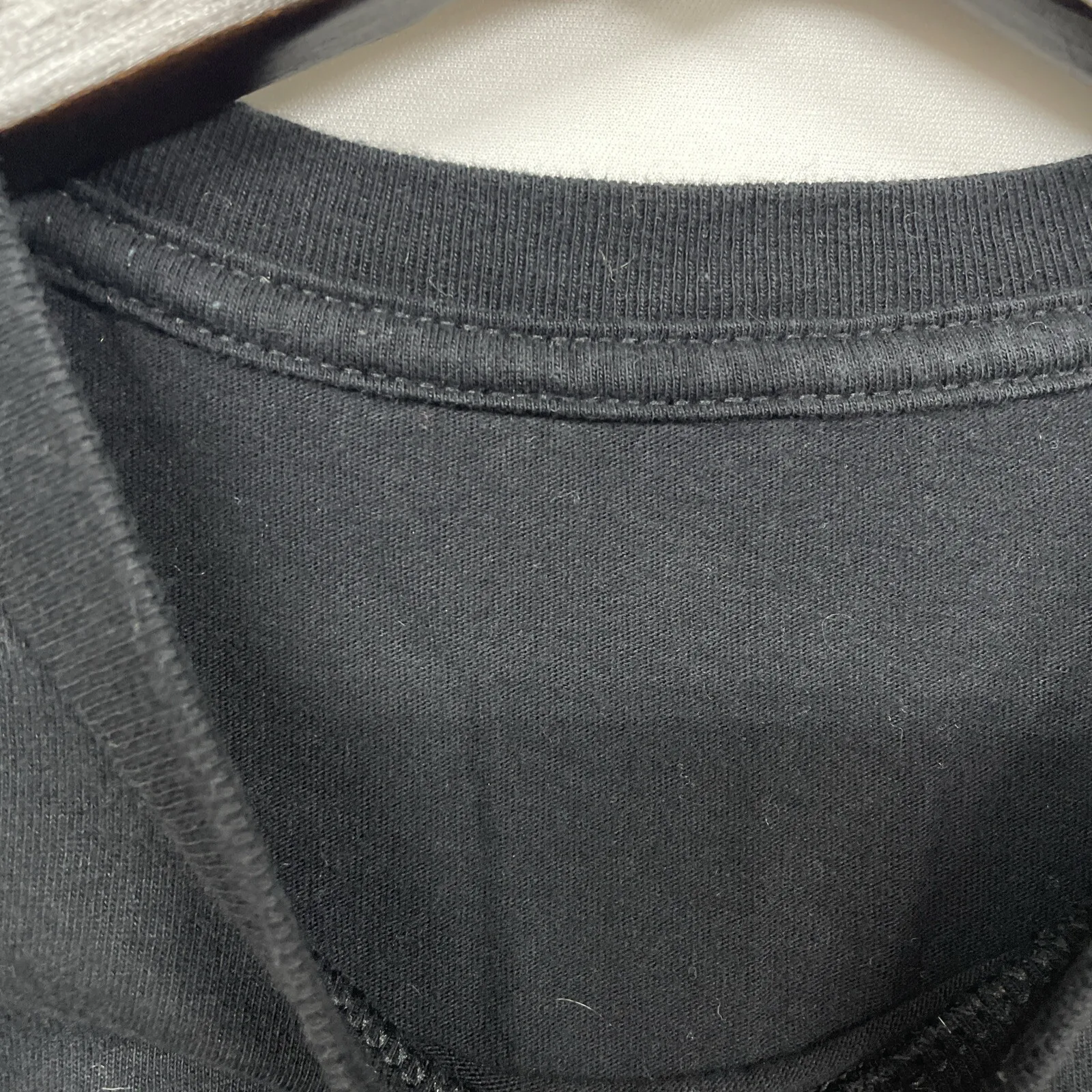 تي شيرت Eddie Guerrero Global الأكثر مبيعًا - تي شيرت أسود عصري عبر الحدود مع رسومات المصارع المميزة ملابس الشارع الدولية