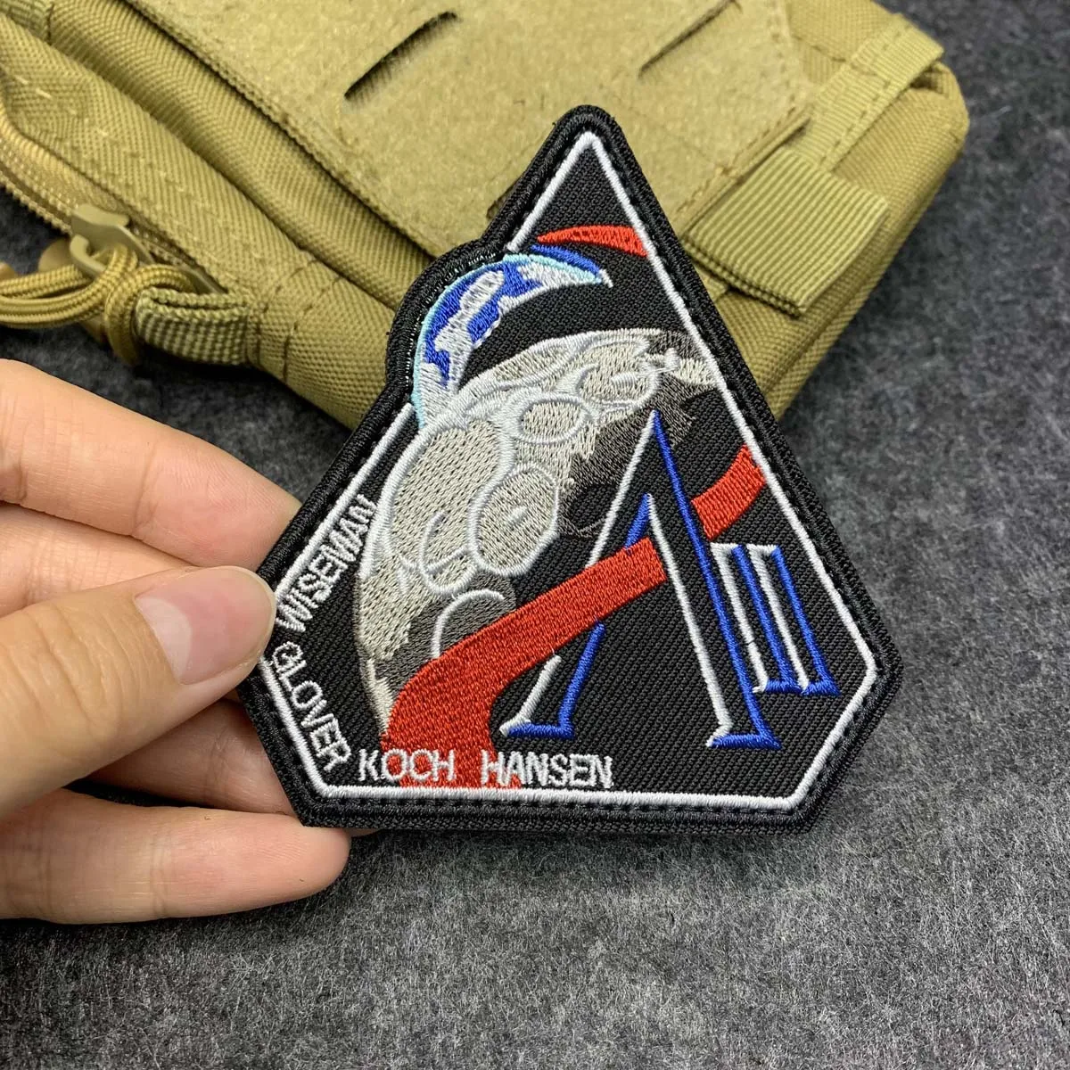 Space Exploration Moon Earth Embroidered Patch, Aviation Enthusiast Hook And Loop Fasteners Morale Badge for Backpack Jacket