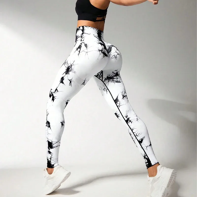 Nuovi leggings tie-dye alla moda per fitness da donna, leggings senza cuciture, vestibilità slim e sollevamento dell'anca, allenamento in palestra, corsa
