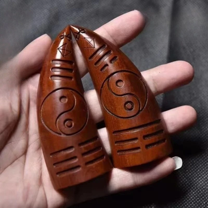 Buddhist Natural Lightning-Struck Jujube Wood Divination Blocks Handcarved Double-Sided Sacred Ching Oracle with Horn Accents