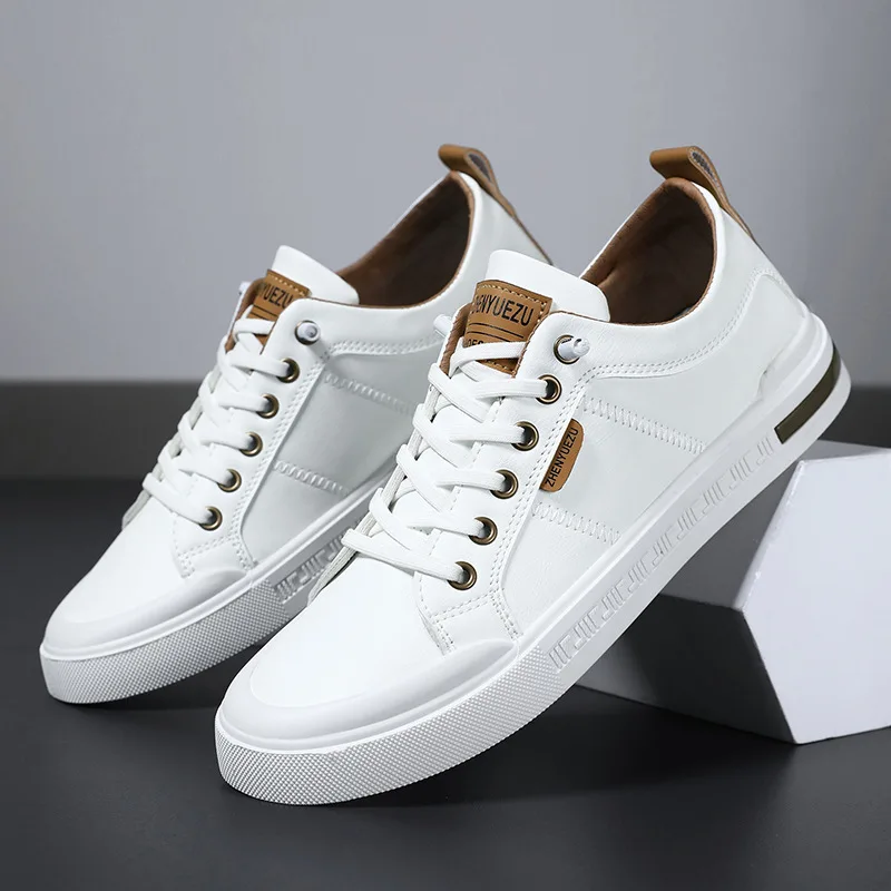 New trendy and versatile leather board shoe soft soled casual sports shoes men's white shoes
