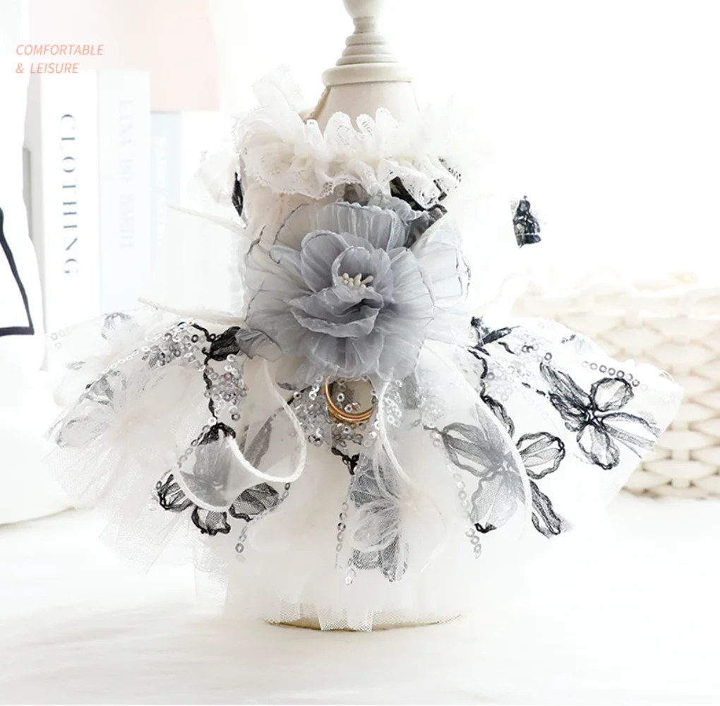 

Lace And Sequin Design Pet Dress - Princess-Style Dress For Cats And Dogs With Drawstring Closure