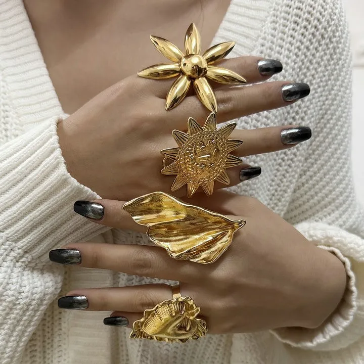 

Модное геометрическое кольцо из сплава с цветком, креативное, экстравагантное, в форме сердца, универсальное, аксессуар для всех.