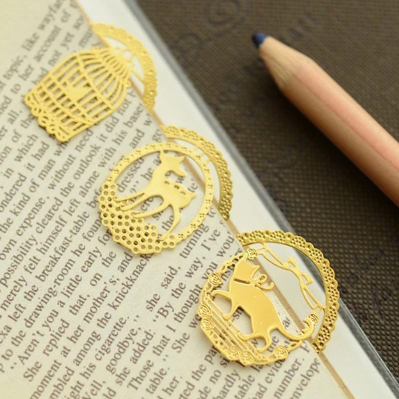Shiny Gold Metal Bookmarks Exquisite Decorative Pattern Beautiful Decoration