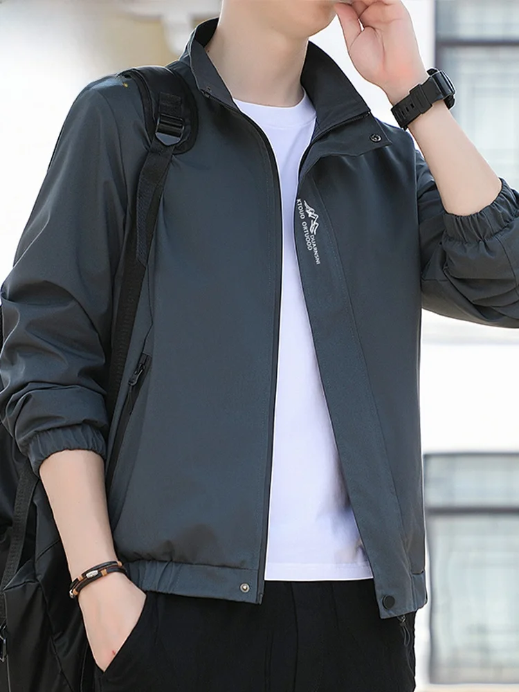 

Faionable Casual Thin Jaet Stand Collar Men's Autumn Winter Outerwear Windproof Lightweight Polyester Fiber Long Sve Z...