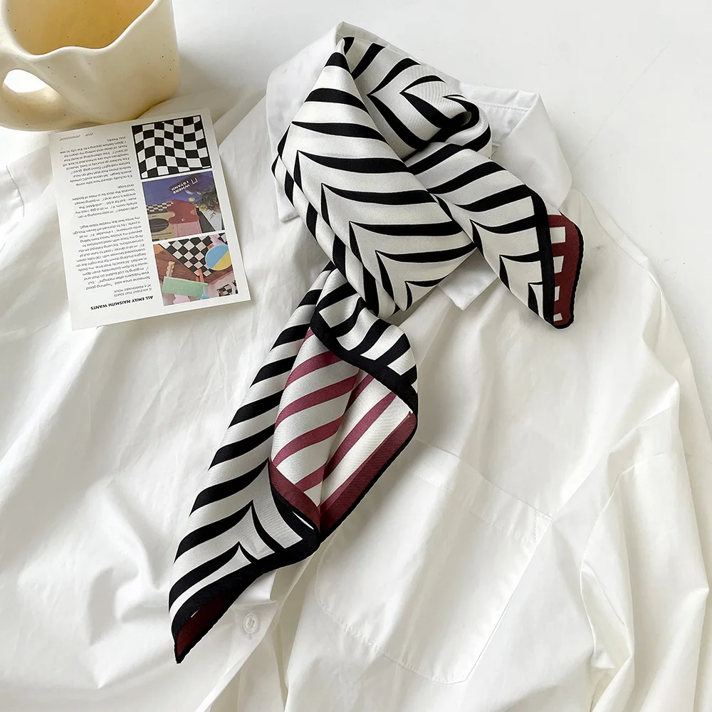 

Korean retro double-sided two-color printed silk scarf 65 twill silk silk scarf scarf women's geometric cashew square scarf