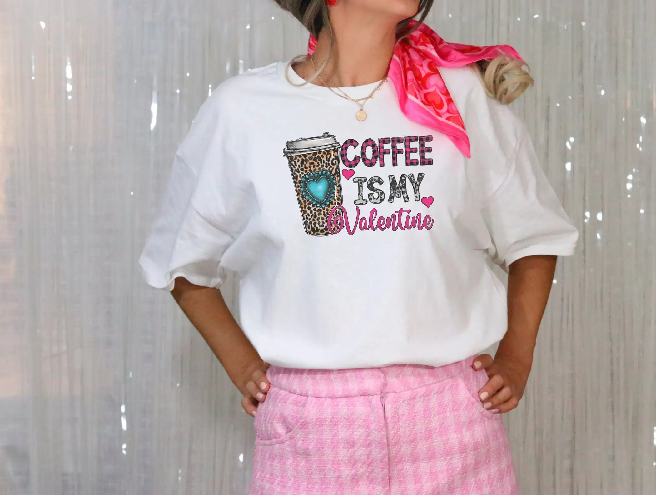 

Футболка Coffee Is My Valentine для влюбленных на День святого Валентина с леопардовым сердцем в стиле ретро на День святого Валентина для нее