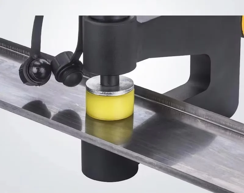 With electric pump SYD-32BF split hydraulic hole opener bridge sink puncher distribution stainless steel punching machine