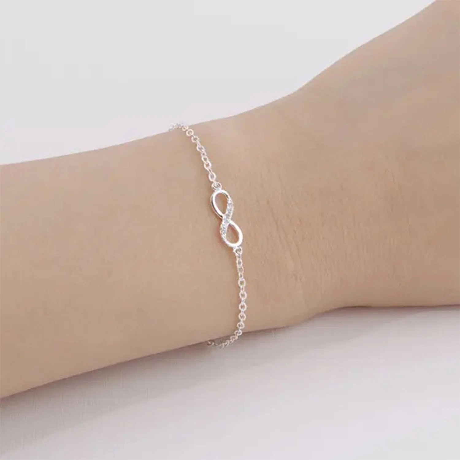 Womens Silver Color Infinite Endless Love Bracelet Chain Charm Adjustable 8 Shape Bracelet For Women Rhinestone Beach Jewelry