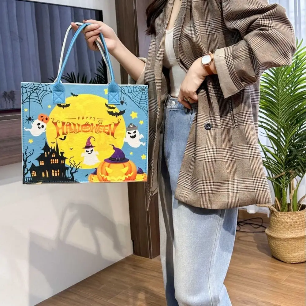 

Foldable Large Capacity Halloween Felt Handbag Fabric Candy Bag Trick or Treat Bag Mommy Bag Tote Bag Pumpkin Storage Bag Female