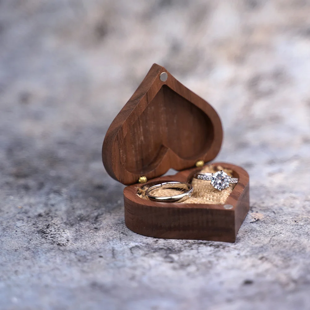 

1Pcs Real Wood Love Heart Ring Box Black Walnut Compact Ring Display Case for Proposal Wedding Ceremony Storage Organizer Holder