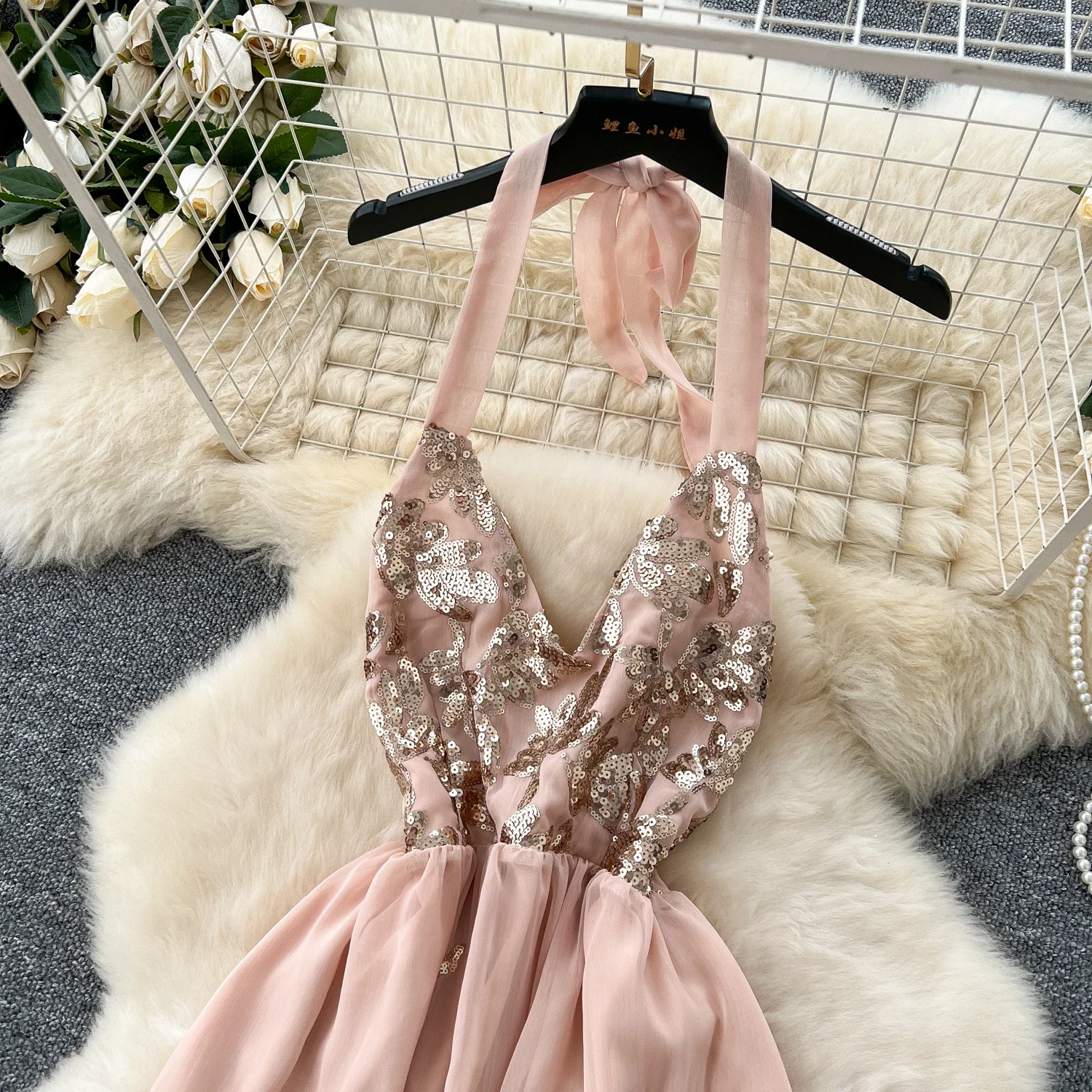 Hotsweet カットアウトスリムメッシュホルタースパンコール刺繍オフショルダーバックレスレースアップシフォンセクシーな妖精のドレス女性服