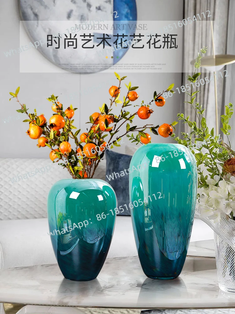 

Стеклянная ваза, орнамент, свет, роскошная гостиная, элитная цветочная композиция, украшение в европейском стиле