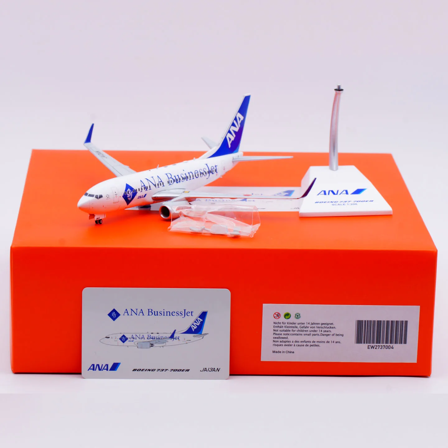 

EW2737004 Alloy Collectible Plane Gift JC Wings 1:200 All Nippon Airways ANA Boeing B737-700ER Diecast Aircraft Jet Model JA13AN
