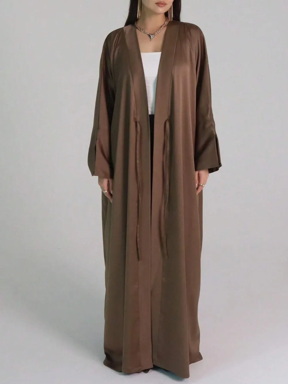 Vêtements ethniques d'âge moyen à manches longues à lacets Abaya ample femmes musulmanes Abayas décontracté solide caftan islamique Maxi robes Jilbabs