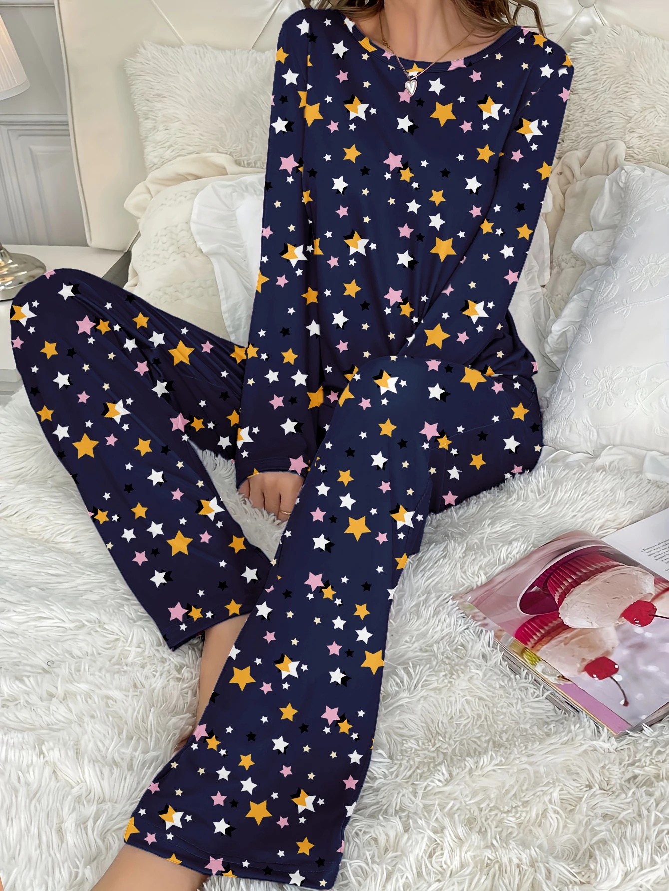 2-Piece Standard Size Women's Autumn and Winter Pajamas, Comfortable, Casual, Elegant and Cute Star Print Long-Sleeved