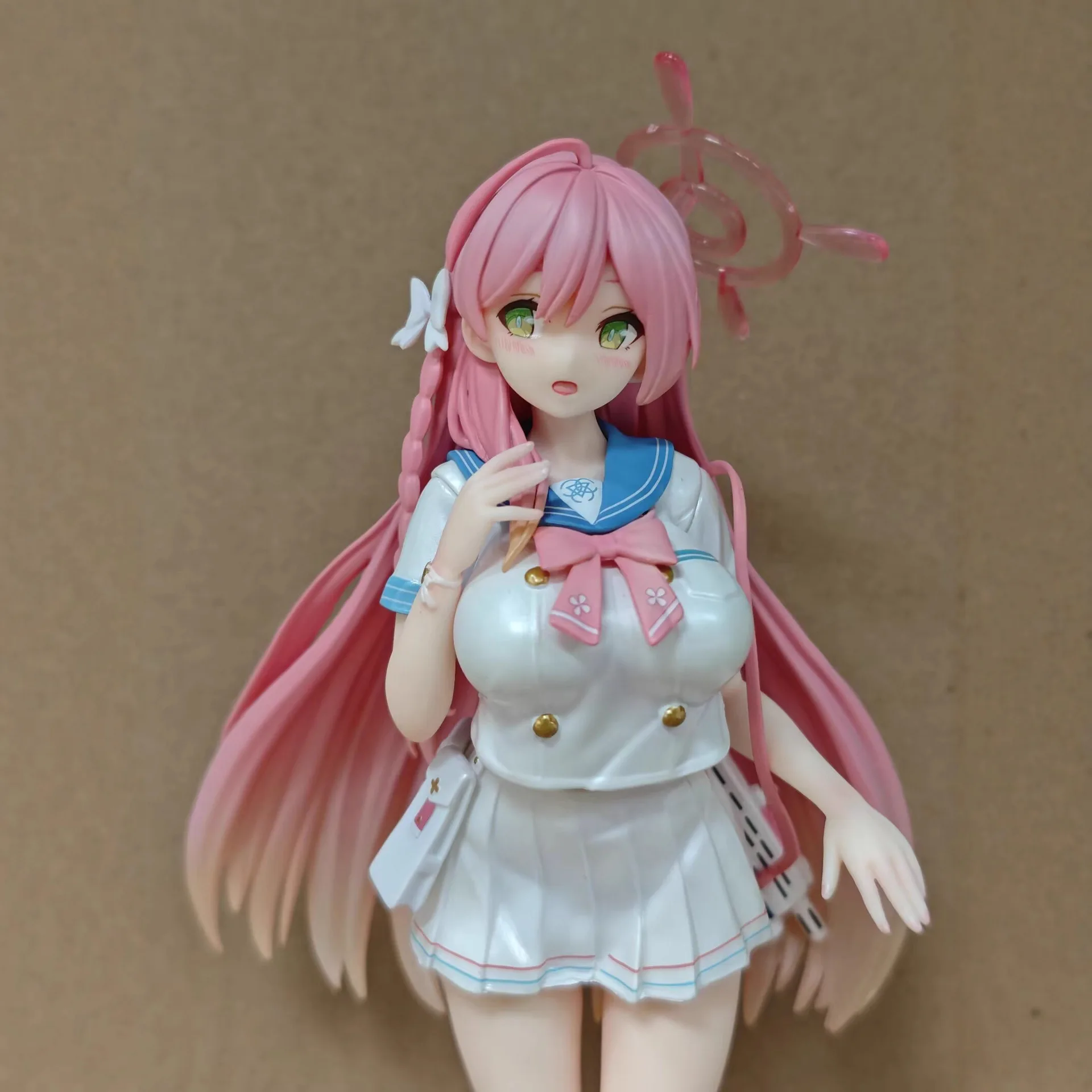 

Haari Anime Girl with Gun Figure Interchangeable Face Model Standing Pose Statue for Desktop Case Decoration Collectible Gift