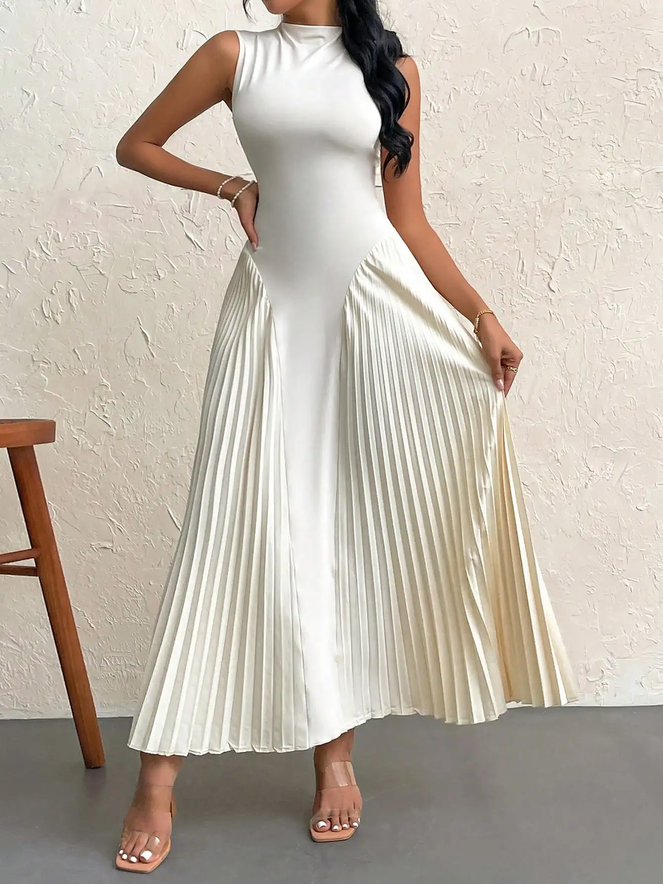 European and American temperament elegant wind waist slimming long skirt 2024 spring fashion personality pleated round neck slee