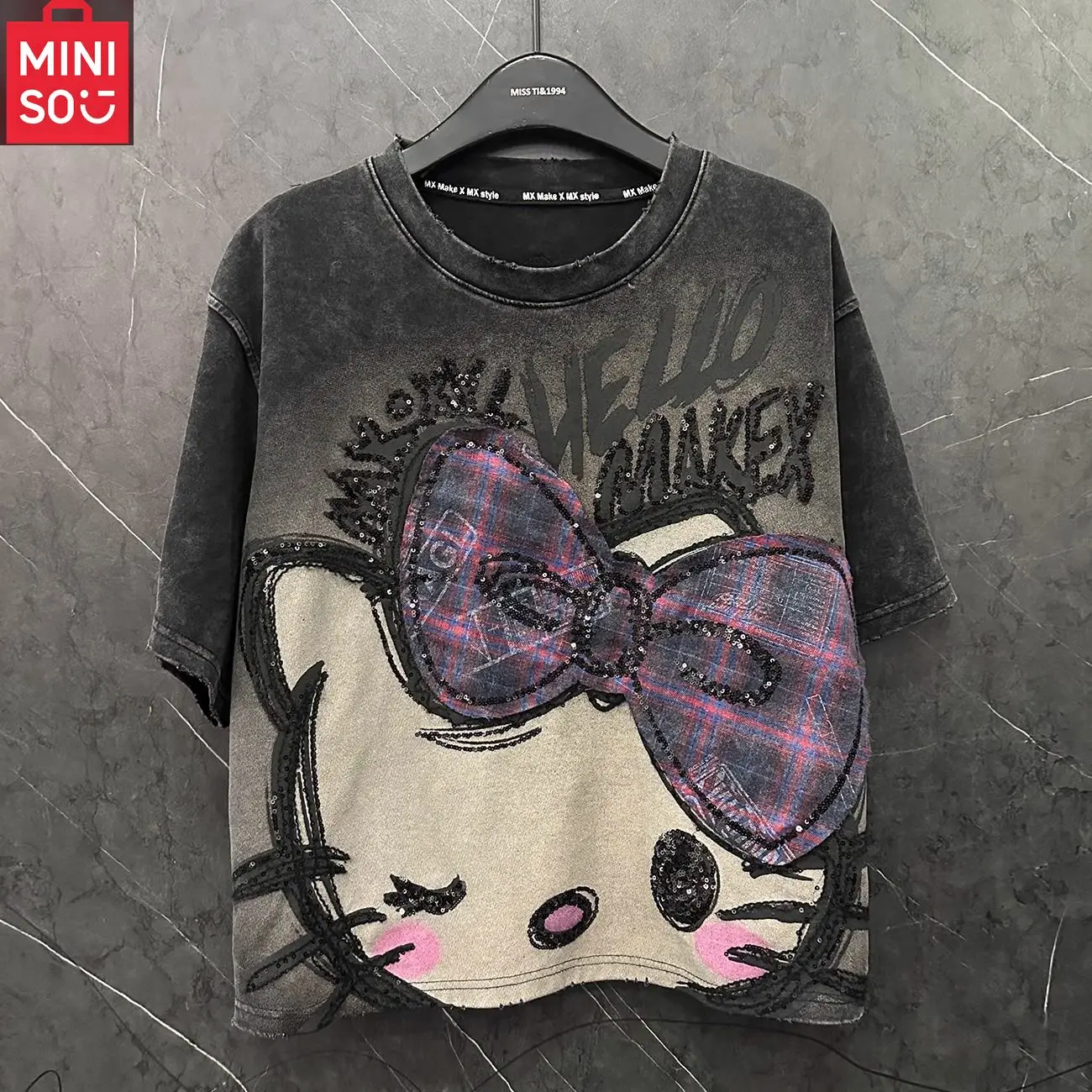 

MINISO Hello Kitty Girl Short Sleeve Cartoon T-shirt Casual Loose Comfortable Fashion Printed T-shirt